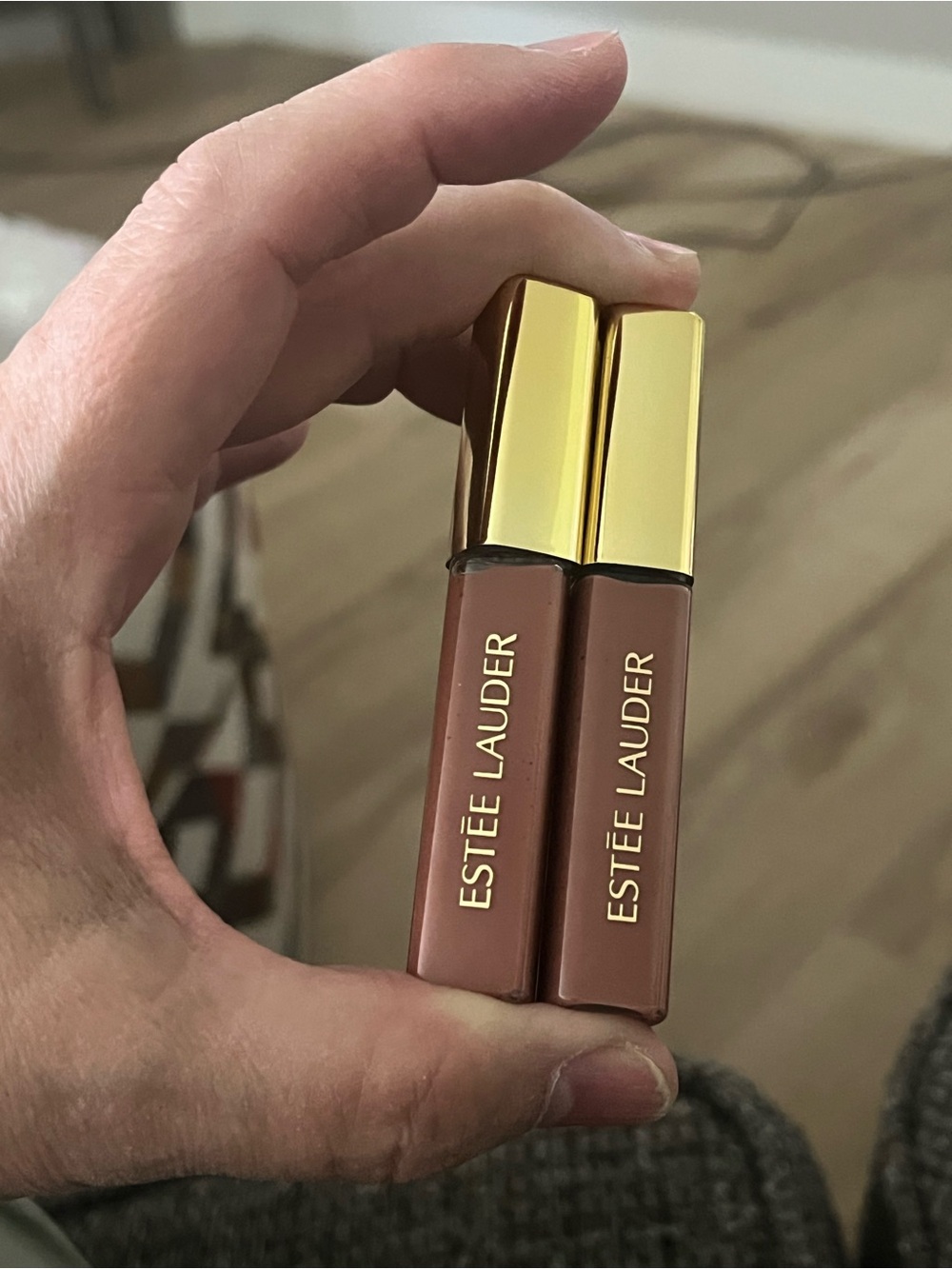 New Estée Lauder Tempting Tearose Shine Lipstick